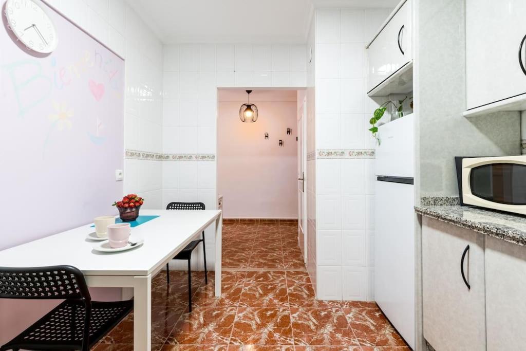 סביליה Santa Justa Urban Apartment מראה חיצוני תמונה